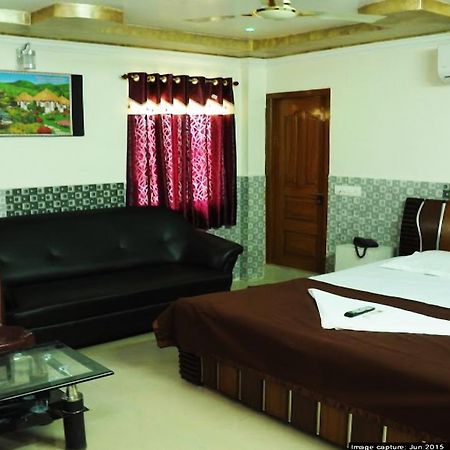 Hotel Manorama Inn Khammam Ngoại thất bức ảnh